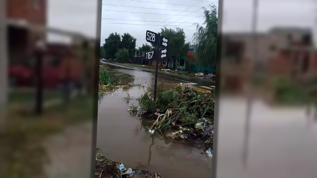 vecinos de melchor romero denuncian que la delegacion los dejo aislados