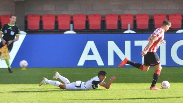 el pincha estuvo mas cerca pero no pudo concretar y termino empatando con el lobo en uno