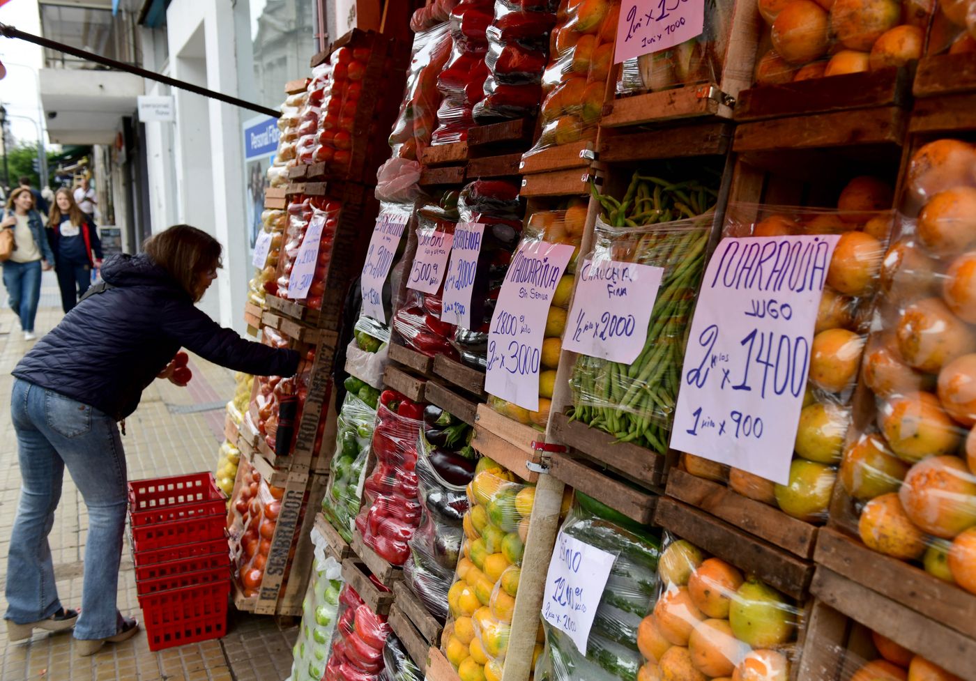 economia vida diaria inflación precios verdulería 2 (2).JPG