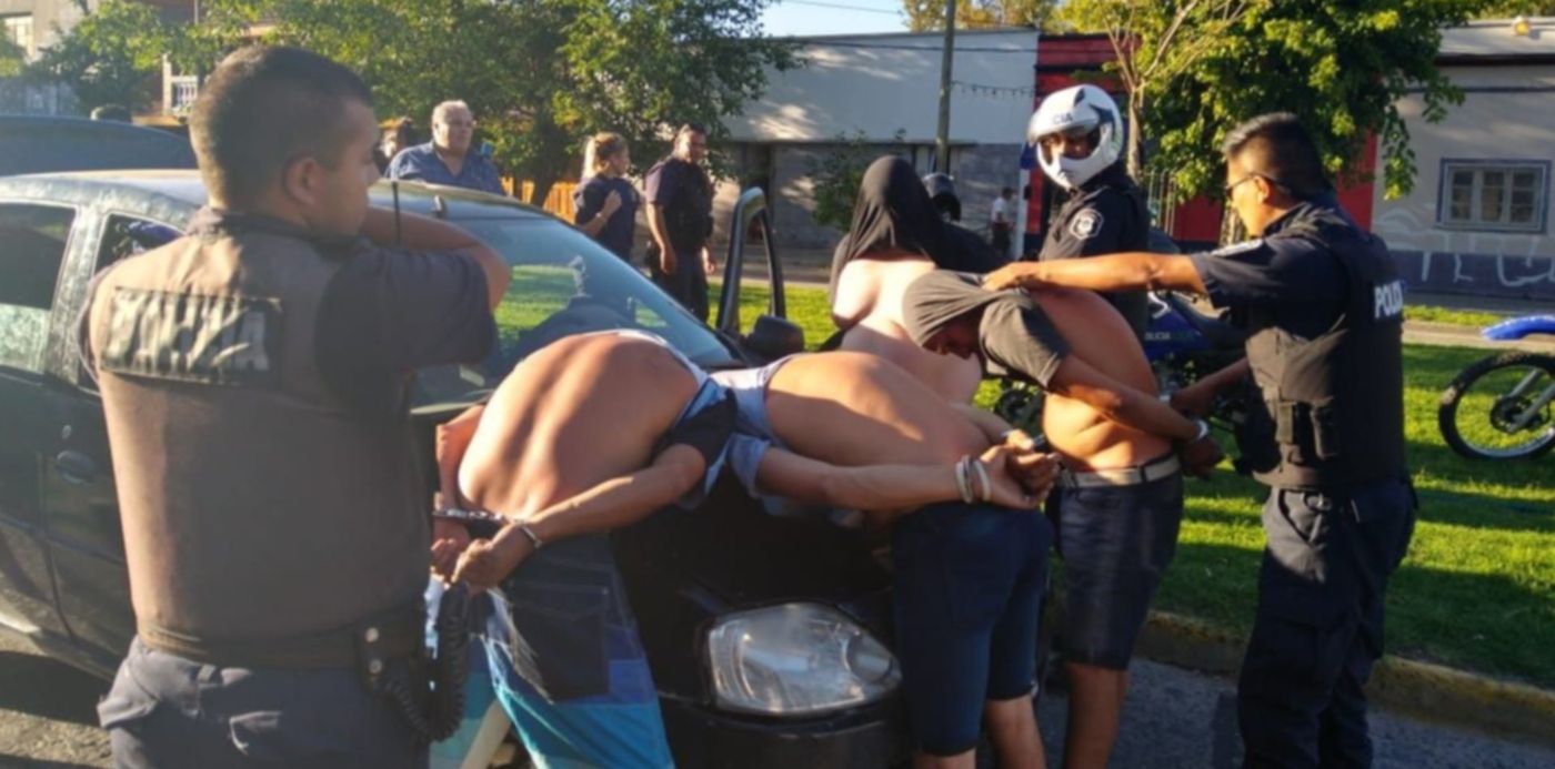 1578257683857.jpg?width=1146&rotate=0&scaleX=1&x=3&y=242&height=573&scaleY=1&ow=1152&oh=864&&cw=1920&ch=950