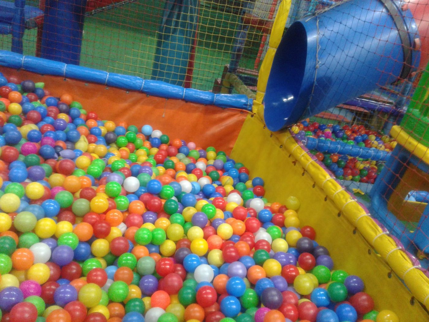 Pelotero casa de fiestas.jpg