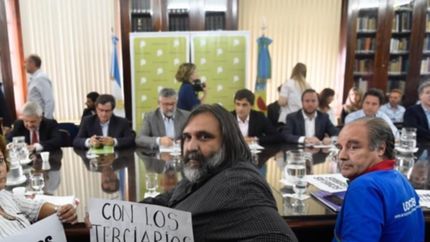Los docentes piden que Vidal los convoque en enero para garantizar el inicio de clases