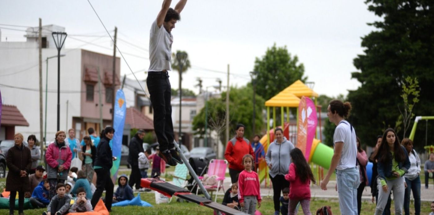 1542843252370.jpg?x=5&y=131&width=1494&height=747&rotate=0&scaleX=1&scaleY=1&ow=1500&oh=1061&&cw=1920&ch=950