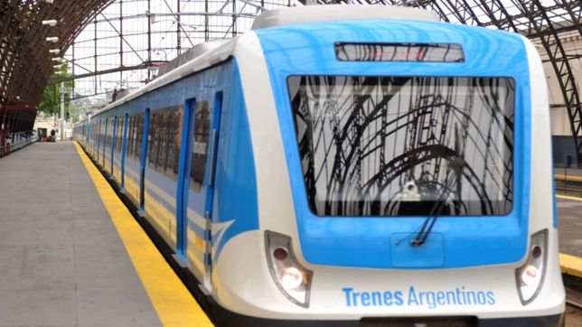 una formacion del tren roca arrollo a una persona y hay servicio limitado
