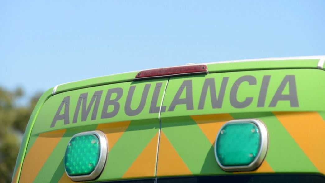 Una mujer se tiró del quinto piso de un edificio con su hija de 7 años en brazos