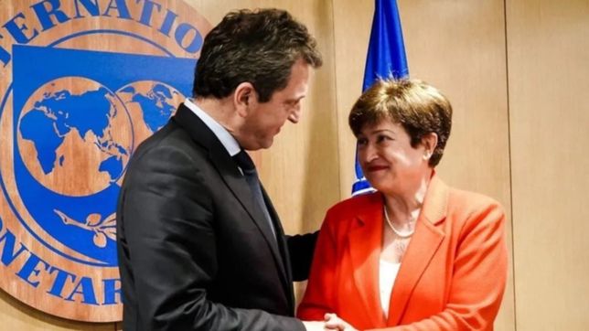 acuerdo con el fmi: se esperan adelantos por 8.500 millones de dolares