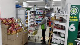 en diciembre habra cuatro dias con reintegros de cuenta dni en grande supermercados en diciembre habra cuatro dias con reintegros de cuenta dni en grande supermercados
