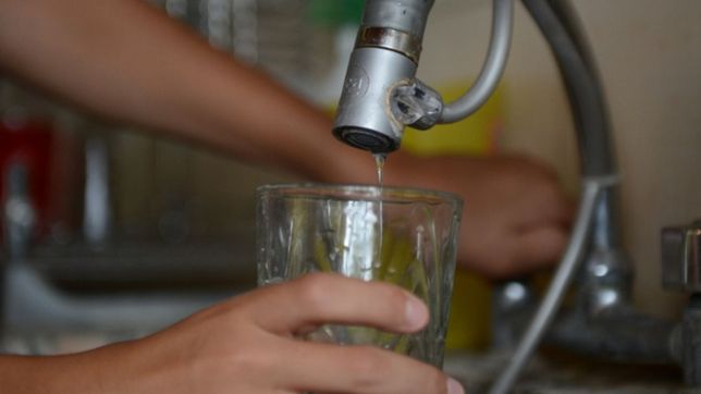 faltara agua en unas 30 manzanas de la plata por obras de absa