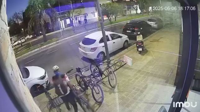 un ladron robo una bicicleta en diagonal 74 en menos de diez segundos 