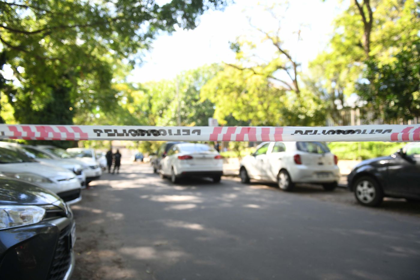 Operativo por la bebé muerta en la Facultad de Arquitectura (12)