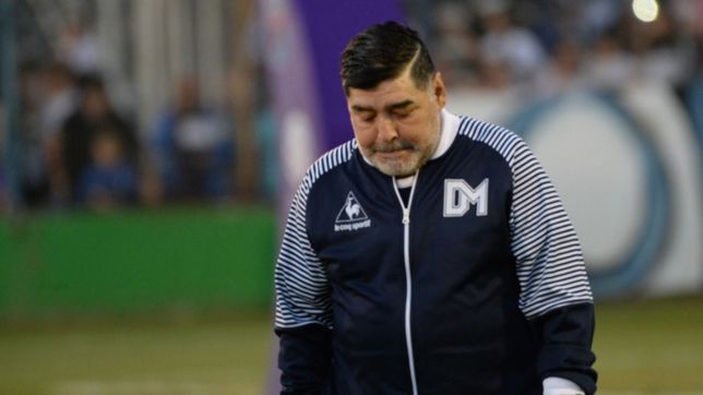 la muerte de maradona: el jefe de los enfermeros complico a la psiquiatra y los medicos