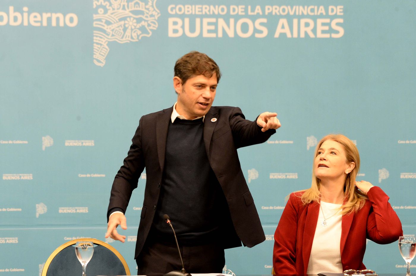 Axel Kicillof Verónica Magario intendentes mate (5).JPG
