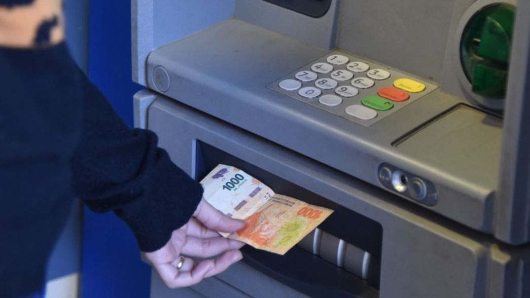 El Gobierno convocará al Consejo del Salario y anticipa que habrá aumentos considerables