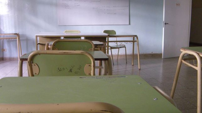 los padres que quieren abrir las escuelas de la plata se reunen en la repu