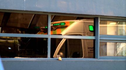 Una ciclista terminó en el hospital tras un fuerte accidente de tránsito en diagonal 79
