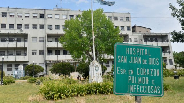 ¿cuales son los hospitales de la plata donde se vacuna contra el coronavirus?