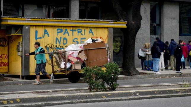 una familia necesito $939.886 en agosto para no ser pobre