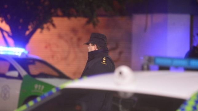 tres encapuchados encerraron a una familia y le robaron 200 mil pesos