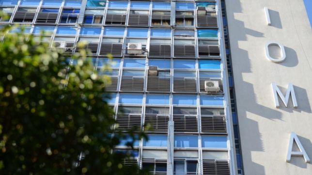 los medicos de la plata rechazaron el aumento que les propuso ioma