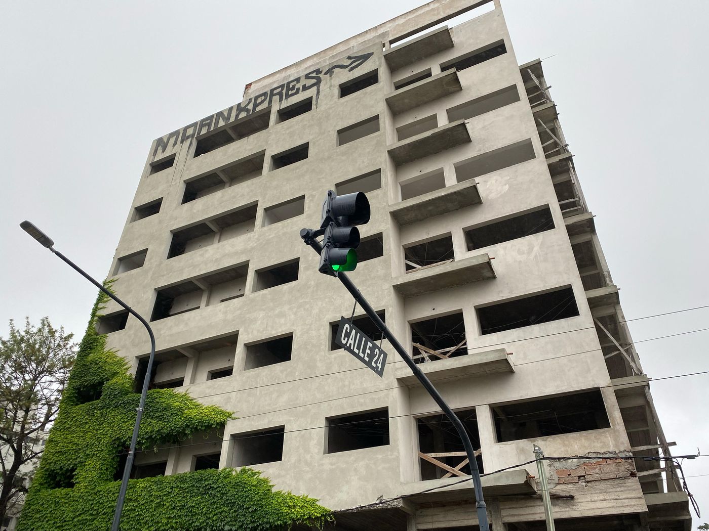 Edificio femicidio 24 y 44 (3).jpeg