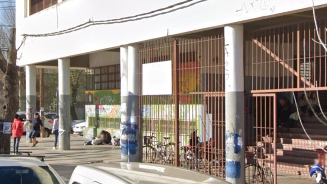 crece la violencia en la escuela vergara y los directivos llaman al dialogo a los padres
