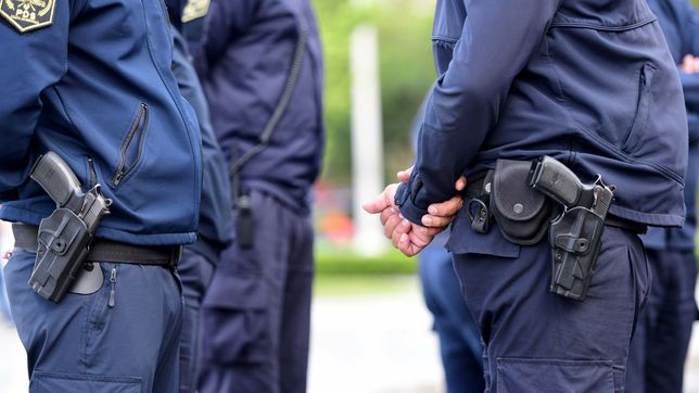 investigan a policias por un robo durante un operativo en gonnet