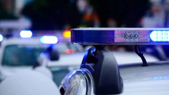 patadas en la cabeza, culatazos y amenazas: asaltaron a un peluquero solidario de la plata