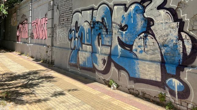 vandalizaron el frente del arzobispado que habia sido restaurado en diciembre