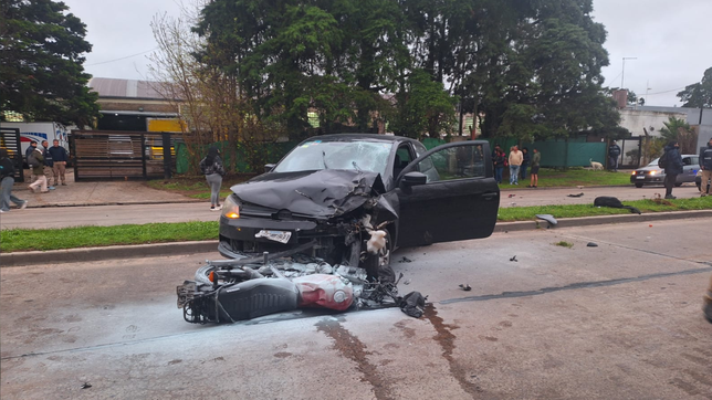 identificaron al motociclista que murio en gonnet cuando huia de cuatro motochorros