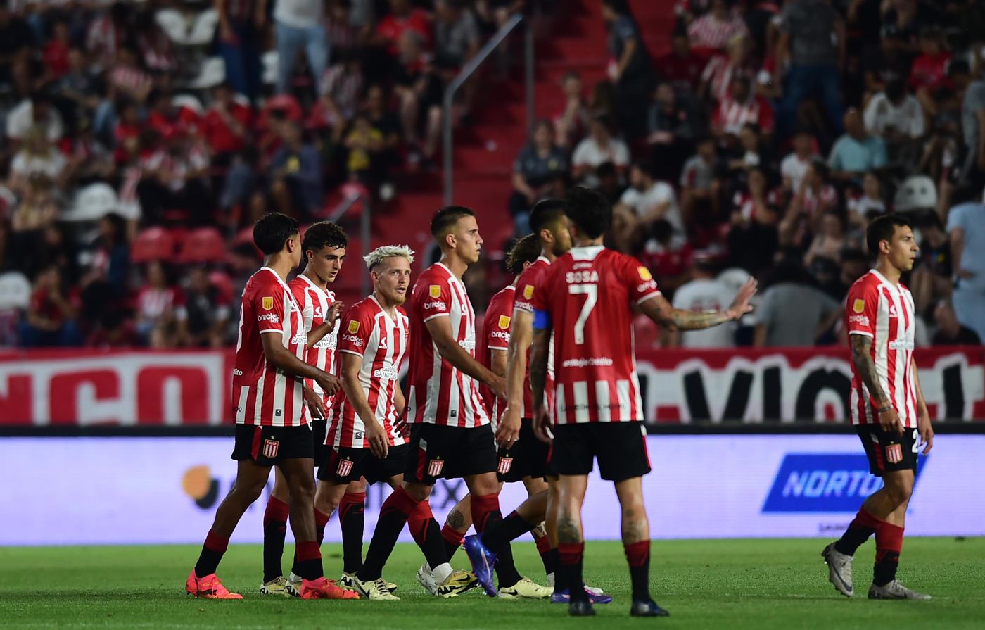 Estudiantes Independiente Rivadavia derrota.jpg