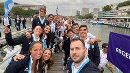 con el platense tomas etcheverry presente, asi desfilo la delegacion argentina con el platense tomas etcheverry presente, asi desfilo la delegacion argentina