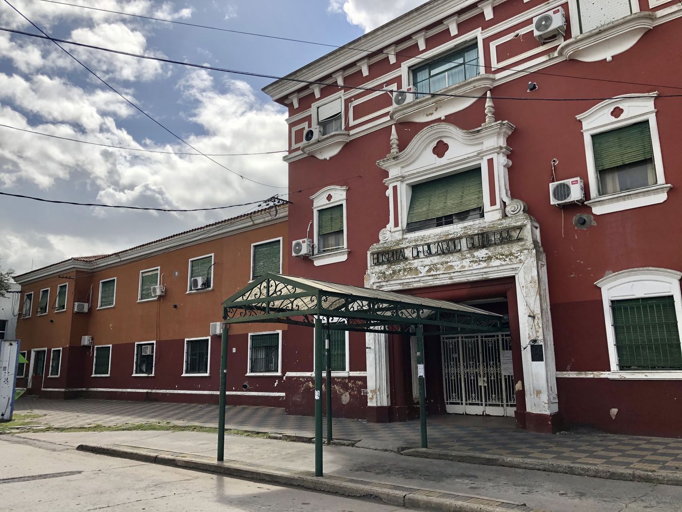 Hospital Gutierrez.jpg