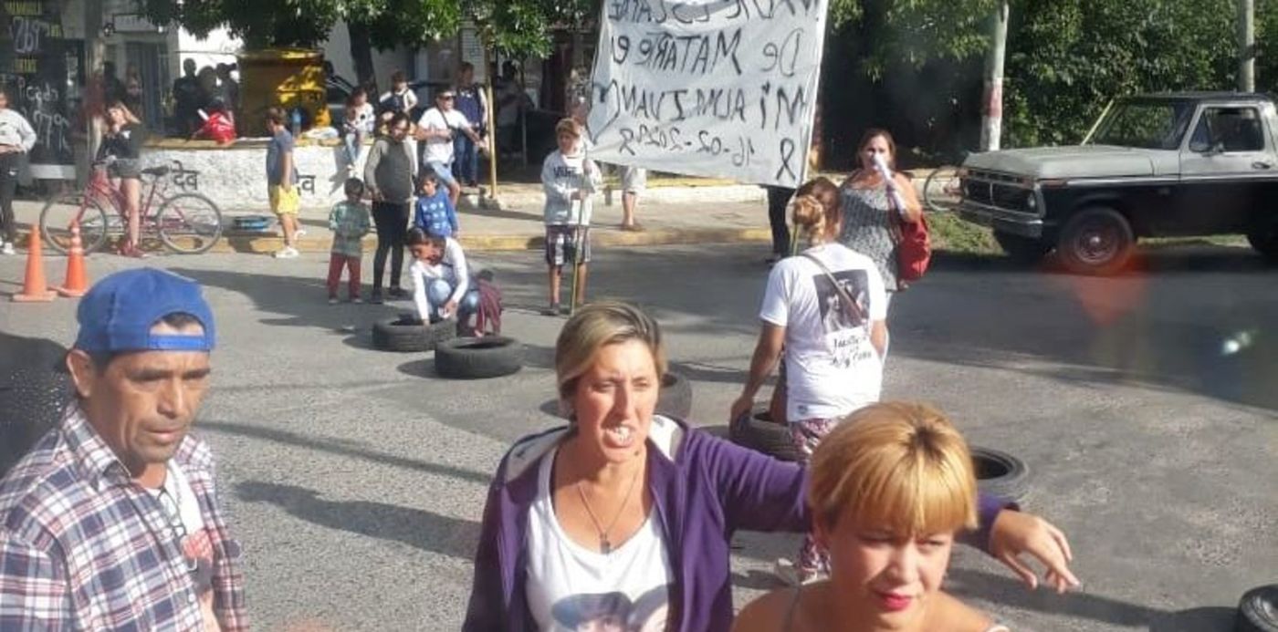 1582233656818.jpeg?width=773&rotate=0&x=1&y=25&height=386&scaleX=1&scaleY=1&ow=774&oh=523&&cw=1920&ch=950