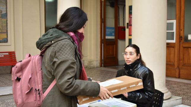 la unlp entrego cerca de 200 computadoras a estudiantes de las distintas facultades