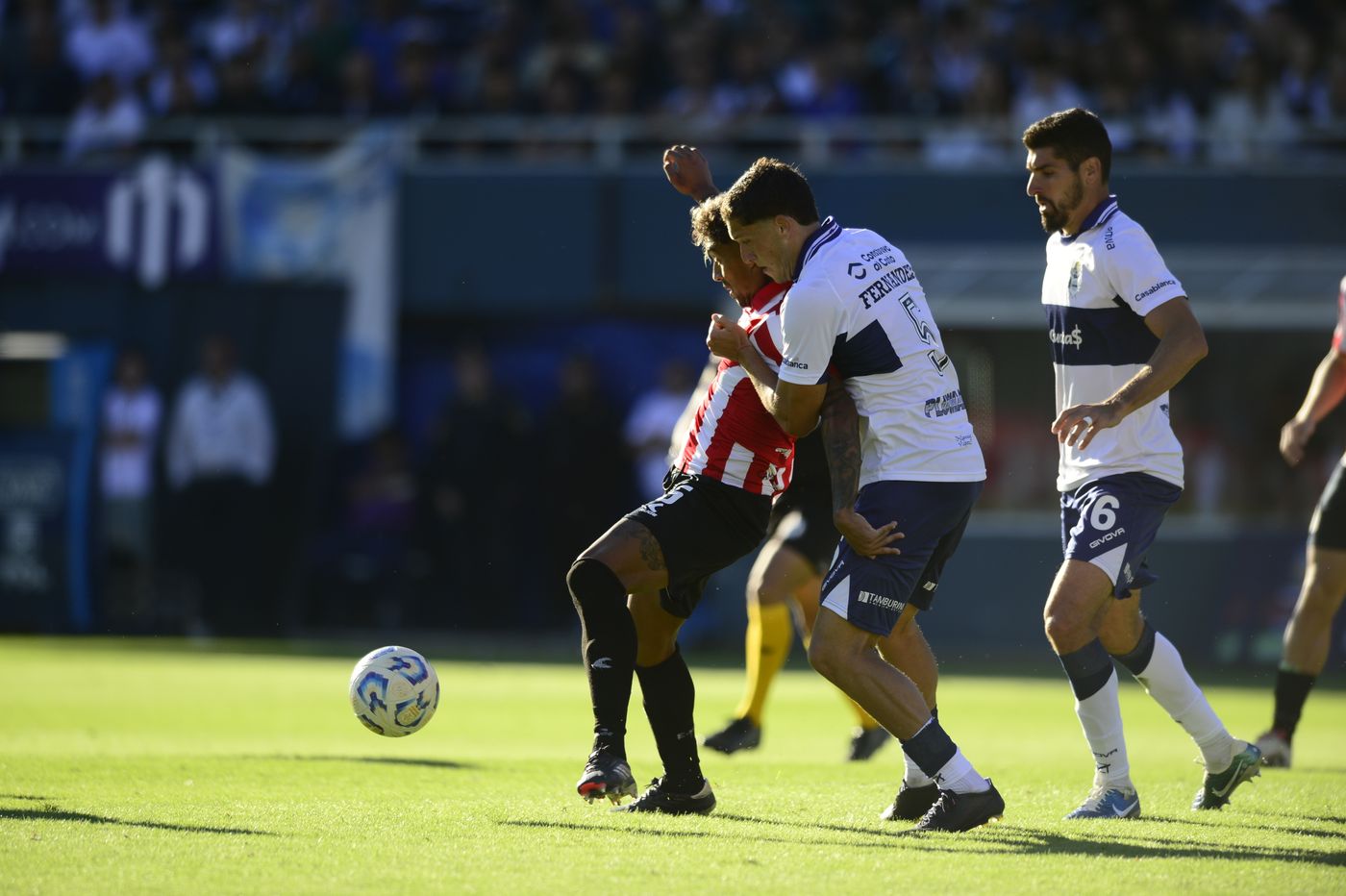 Gimnasia Estudiantes Clásico Platense Medina Fernández.JPG