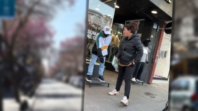dos maniquies vivientes hicieron de las suyas en la plata y el video se volvio viral