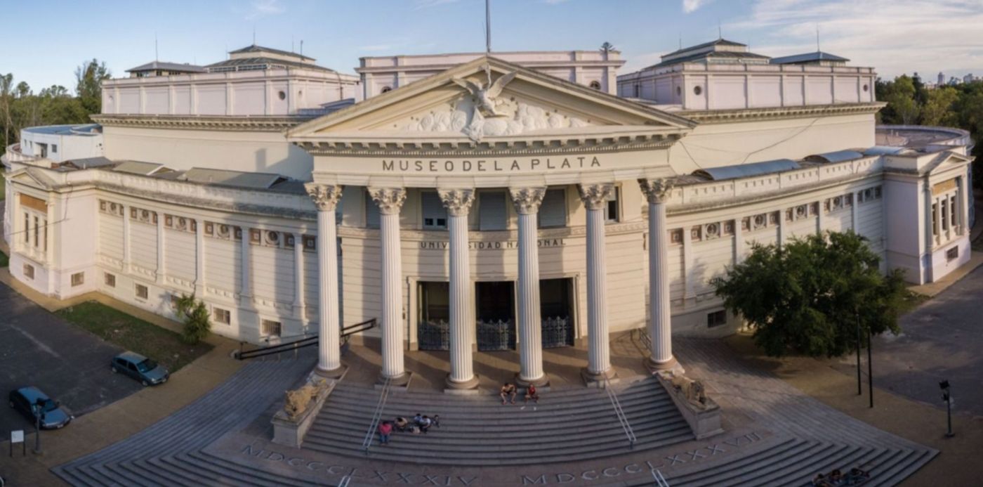 1526583520058.jpg?x=6&width=1486&rotate=0&ow=1500&y=0&height=743&scaleX=1&scaleY=1&oh=758&&cw=1920&ch=950