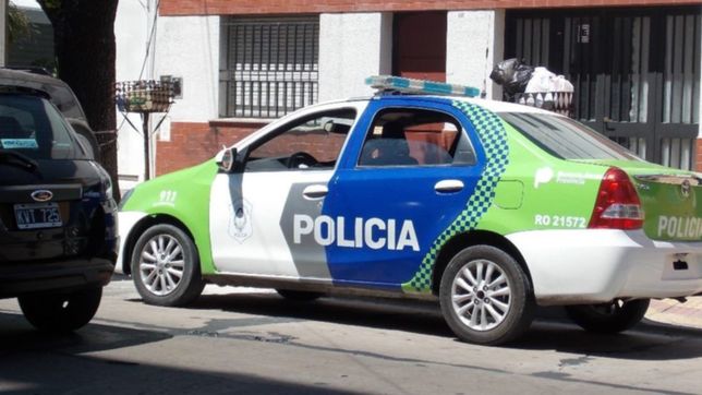 audaz entradera a una policia de la plata: le robaron 40.000 pesos y una bicicleta