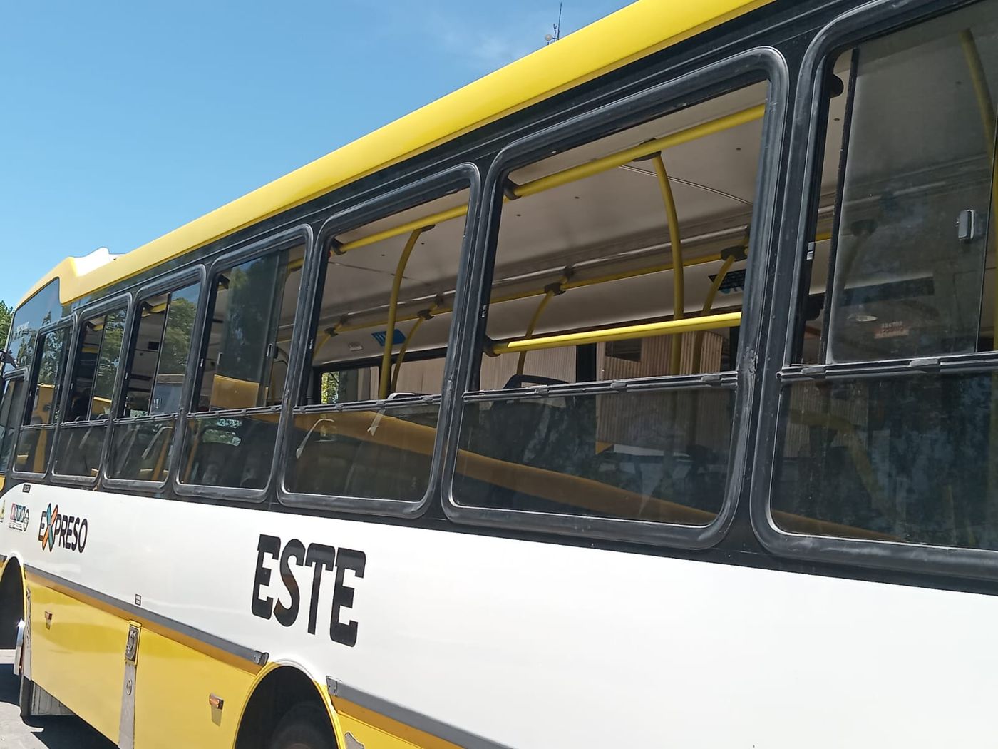 Micro Este vandalizado.jpeg