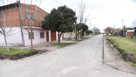 Culminaron trabajos clave de asfalto e infraestructura en calles troncales de Melchor Romero