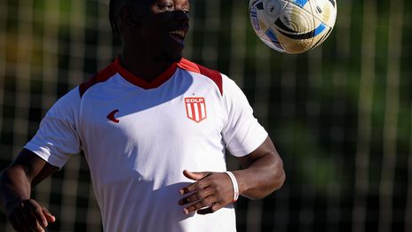 Edwuin Cetré elogió a Estudiantes y destacó el clima familiar que encontró en el club