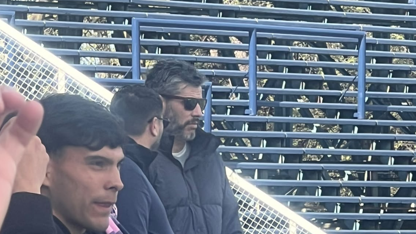 Ariel Pereyra también se acercó a ver a la Reserva de Gimnasia