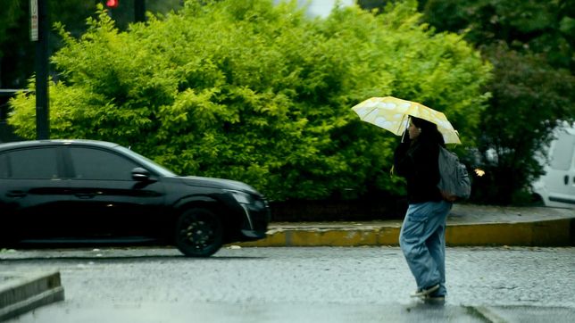 ¿a que hora llegara la tormenta a la plata y hasta cuando llovera?