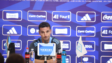 Mientras Santiago Ascacíbar espera su chance, Lionel Scaloni habló de los jugadores del fútbol argentino