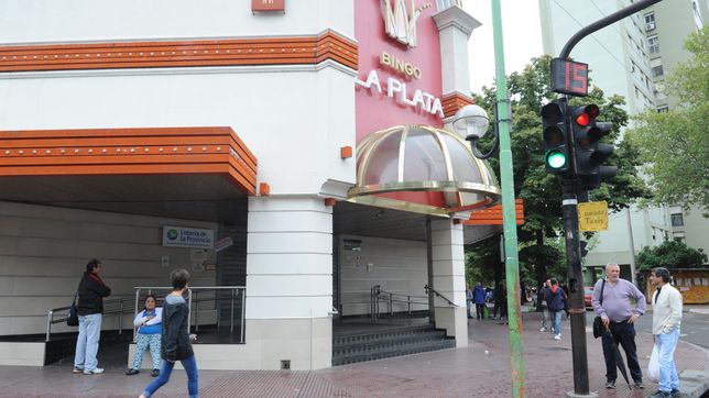 una jubilada se descompenso y murio en el bingo de la plata