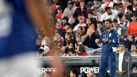 Zaniratto valoró el triunfo tripero en el Monumental y le apuntó al árbitro