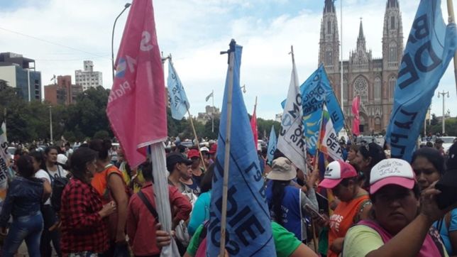 organizaciones sociales reclamaron trabajo y prevencion del dengue en los barrios