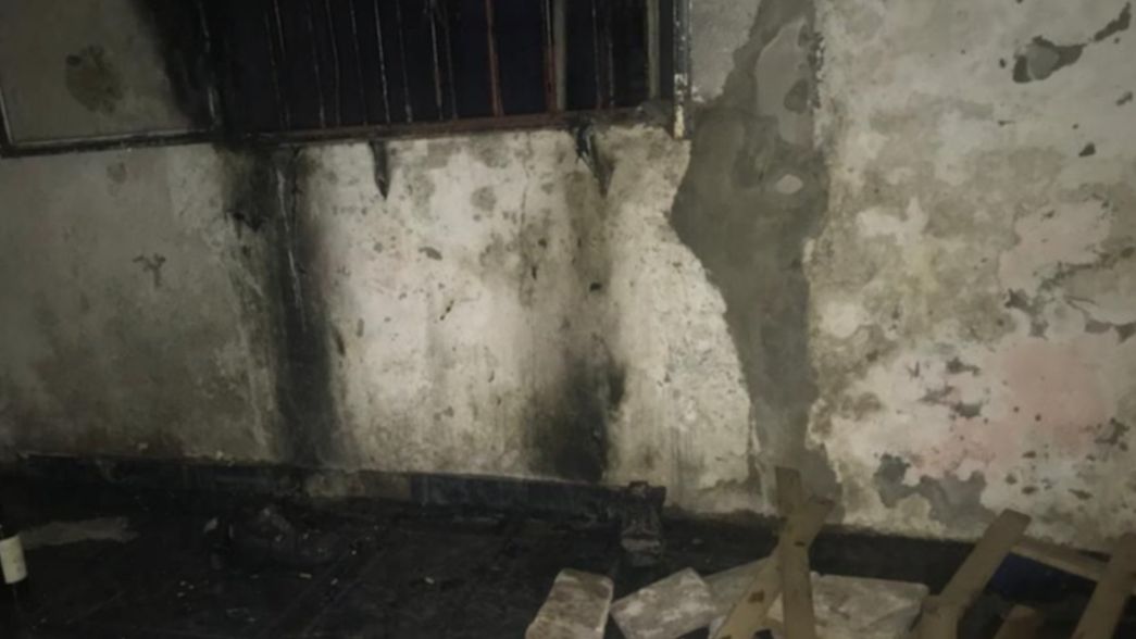 Grave caso de violencia de género en La Plata: discutió con su pareja e incendió su casa