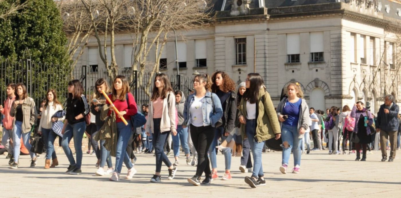 1569615634769.jpg?x=15&scaleX=1&scaleY=1&ow=1500&y=142&width=1442&height=721&rotate=0&oh=863&&cw=1920&ch=950