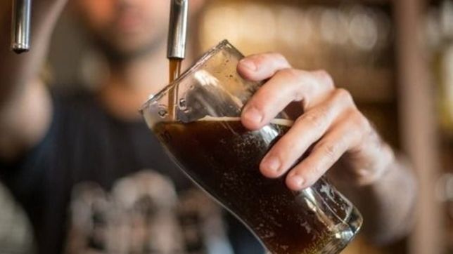 garro se reunio con productores para que las cervezas artesanales lleguen al supermercado